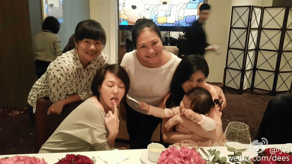 满心不甘暗讽女婿：女儿赚钱就是要养我开元棋牌appS妈自曝没分到大S遗产(图12)